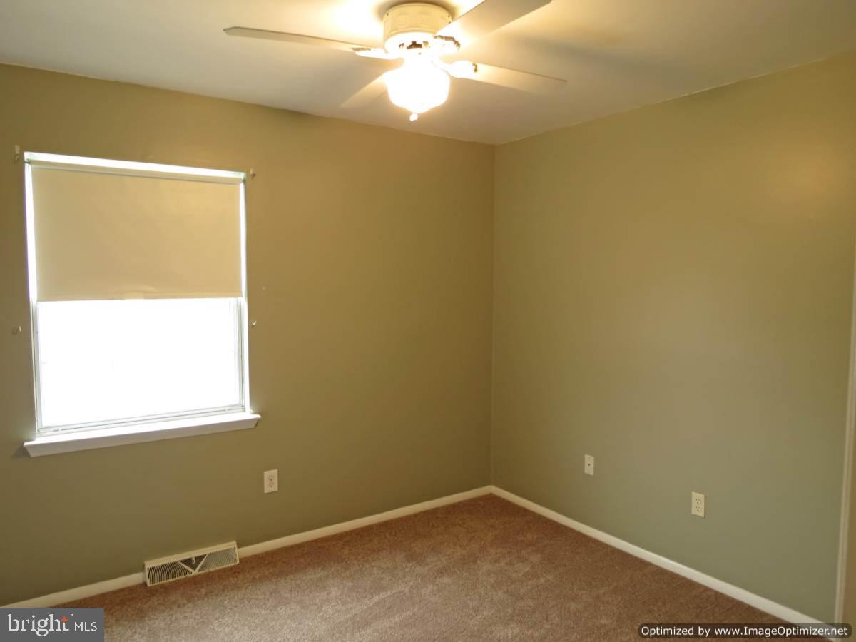 489 Hivner Road Harrisburg, PA 17111 - Photo 17 of 23 Gallery Image 17