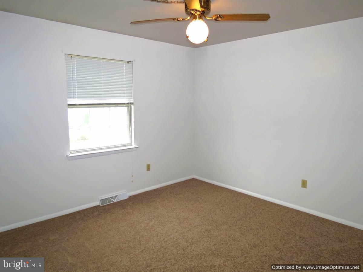 489 Hivner Road Harrisburg, PA 17111 - Photo 18 of 23 Gallery Image 18