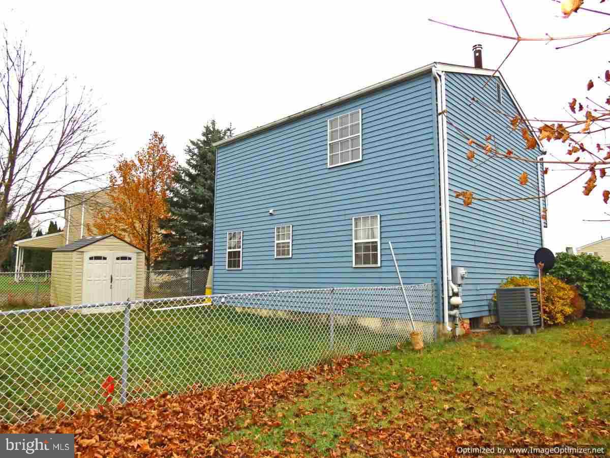 489 Hivner Road Harrisburg, PA 17111 - Photo 4 of 23 Gallery Image 4