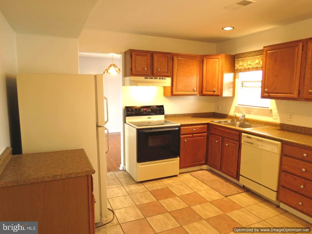 489 Hivner Road Harrisburg, PA 17111 - Photo 8 of 23 Gallery Image 8