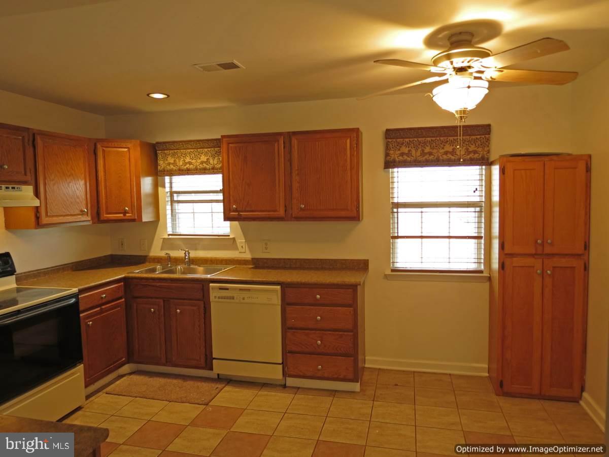 489 Hivner Road Harrisburg, PA 17111 - Photo 9 of 23 Gallery Image 9