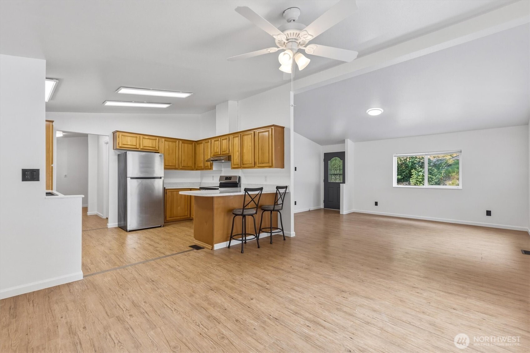 243 Ross Road Kelso, WA 98626 - Photo 8 of 40 Gallery Image 8