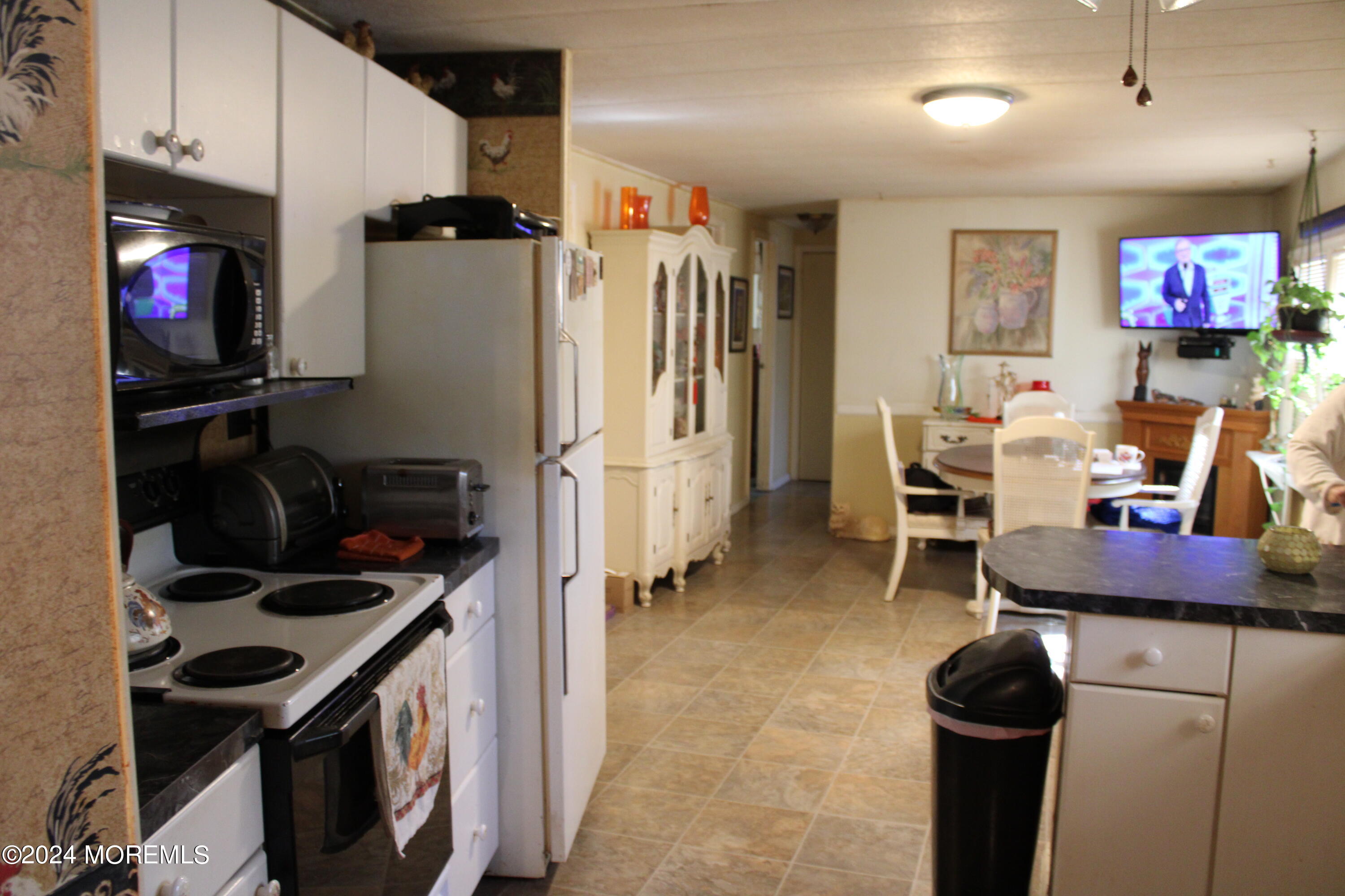 209 Mockingbird Way Whiting, NJ 08759 - Photo 3 of 16 IMG_1917