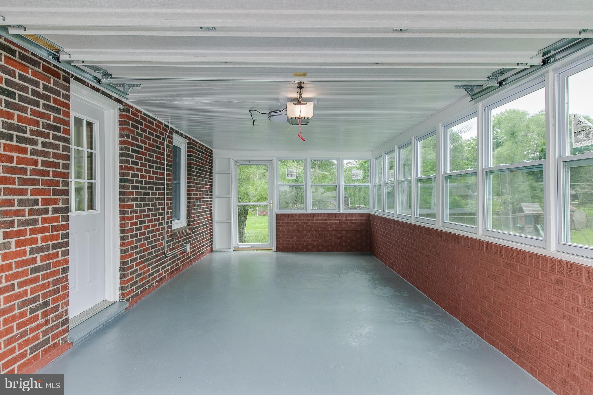 15 Harvard Road Hagerstown, MD 21742 - Photo 3 of 30 Garage or Workshop