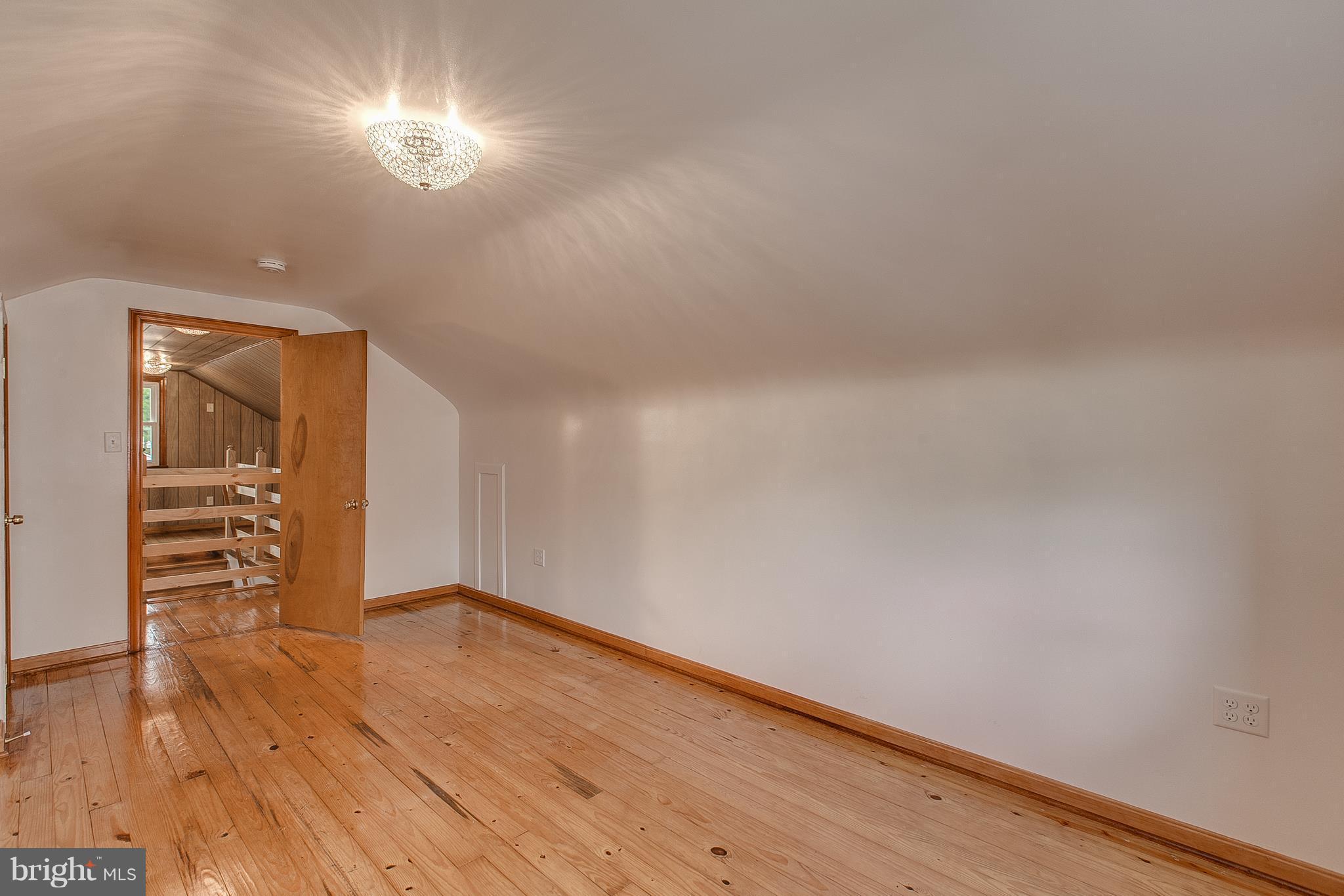 15 Harvard Road Hagerstown, MD 21742 - Photo 21 of 30 Hardwood Flooring