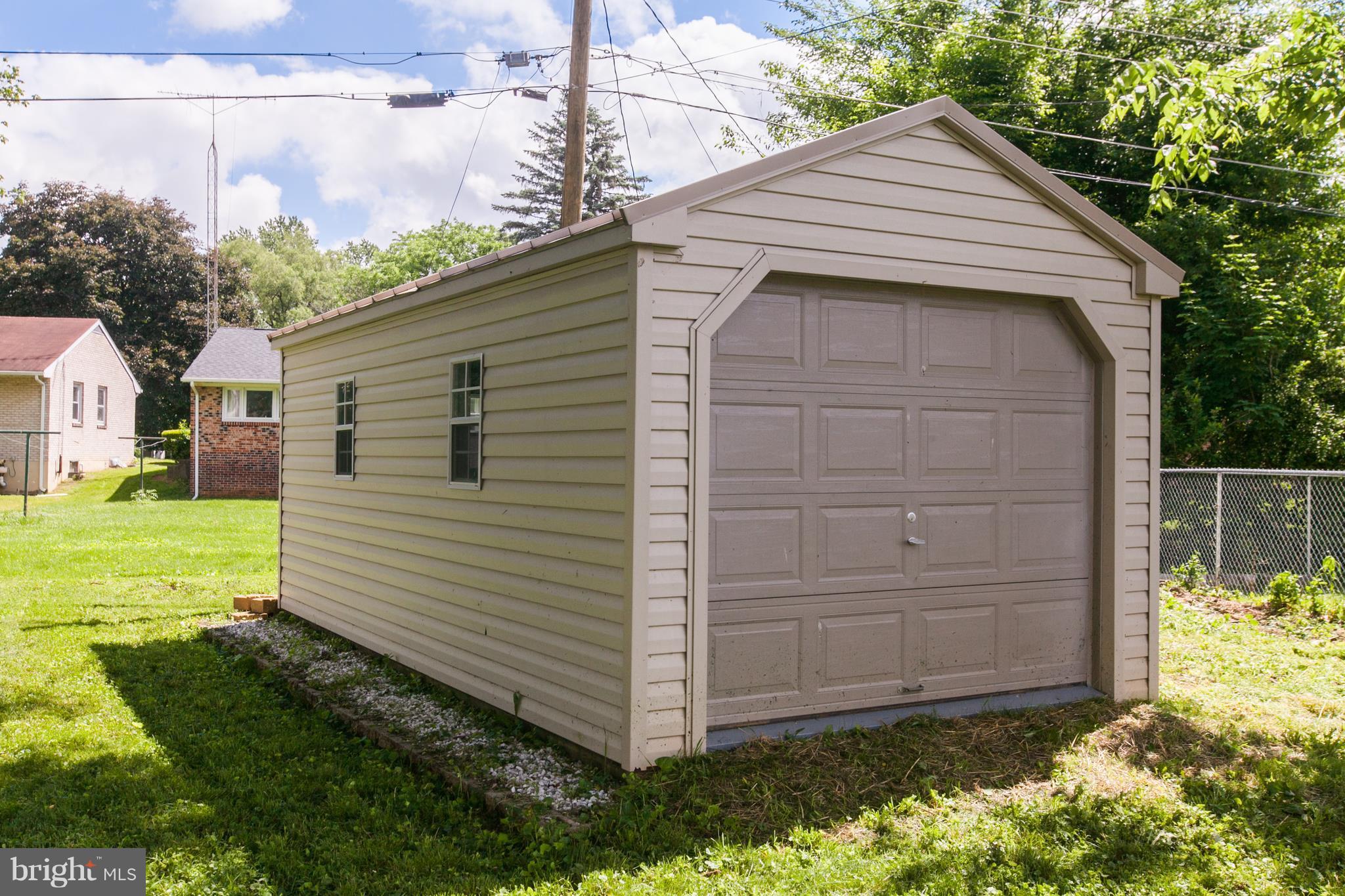 15 Harvard Road Hagerstown, MD 21742 - Photo 4 of 30 Full Size Shed