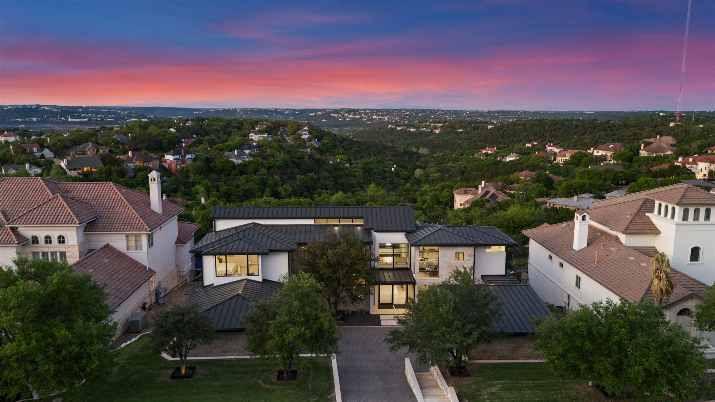 2551 Waymaker Way Austin, TX 78746 - Photo 3 of 36