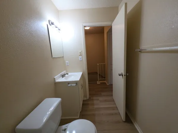 $975 | 5808 Wellington Drive, Unit 3, Austin, TX 78723