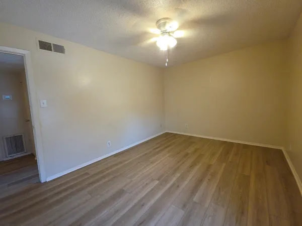 $975 | 5808 Wellington Drive, Unit 3, Austin, TX 78723