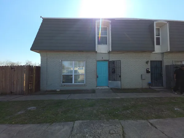 $975 | 5808 Wellington Drive, Unit 3, Austin, TX 78723