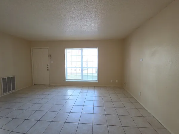 $975 | 5808 Wellington Drive, Unit 3, Austin, TX 78723