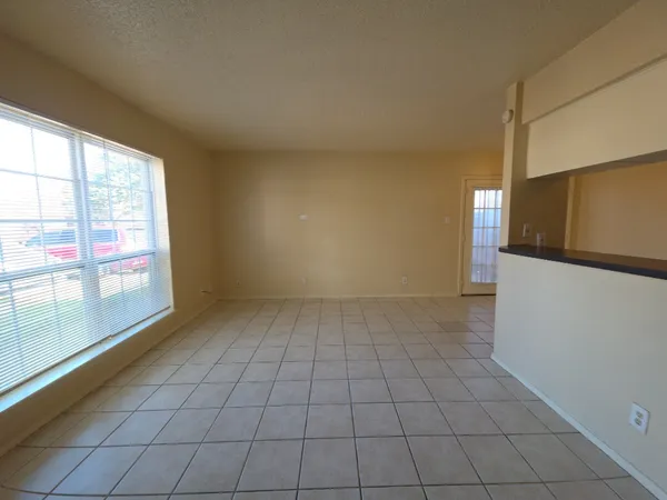 $975 | 5808 Wellington Drive, Unit 3, Austin, TX 78723