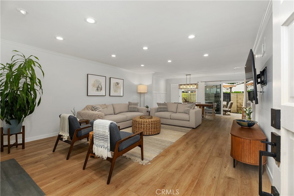 5112 Kingscross Road Westminster, CA 92683 - Photo 6 of 49 Gallery Image 6