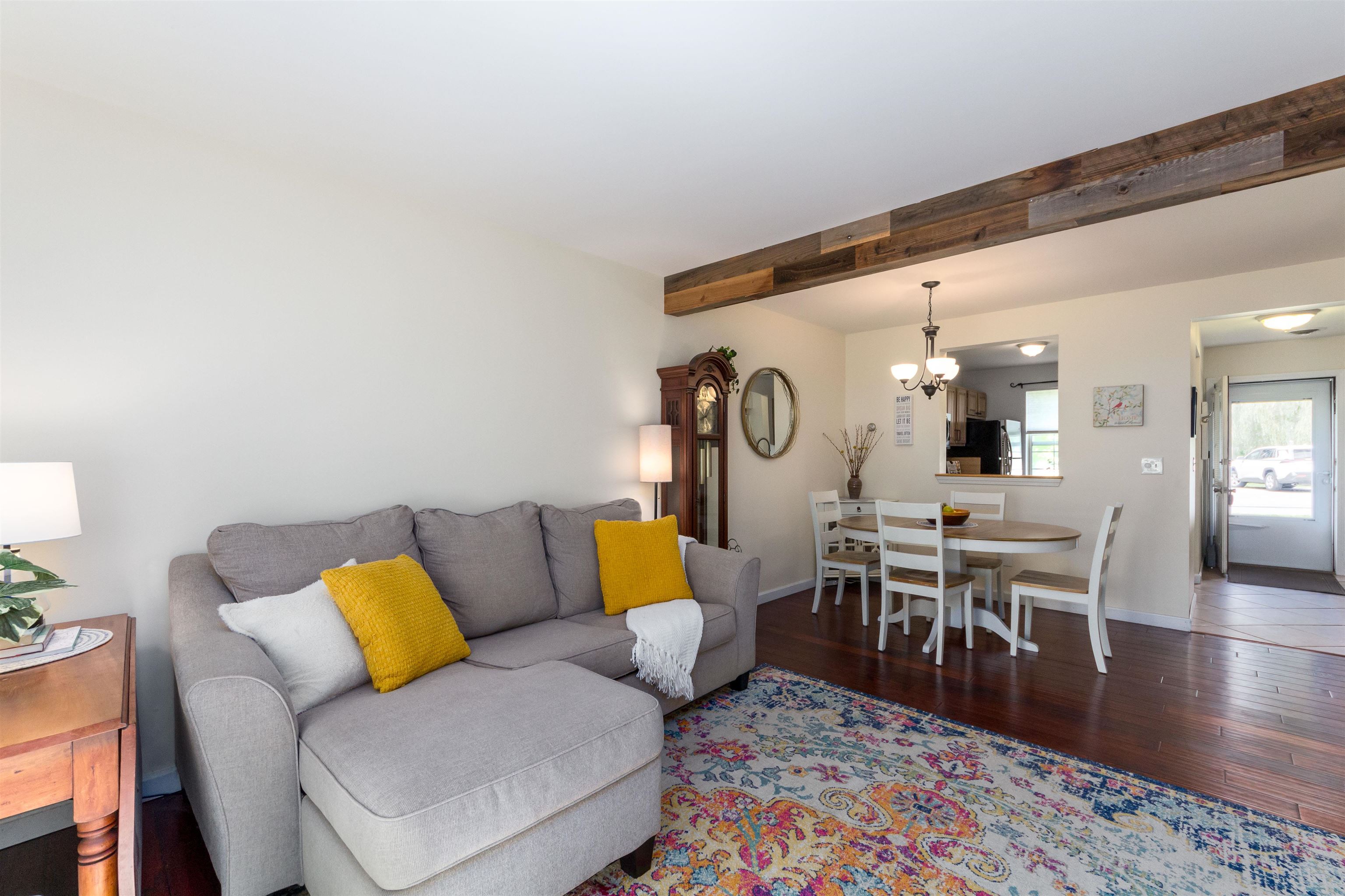 87 Seth Circle Williston, VT 05495 - Photo 3 of 25 Gallery Image 3
