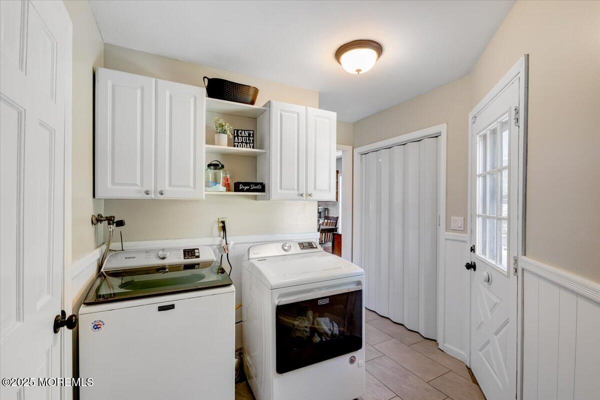733 Colts Neck Road Freehold, NJ 07728 - Photo 19 of 43 19-Laundry
