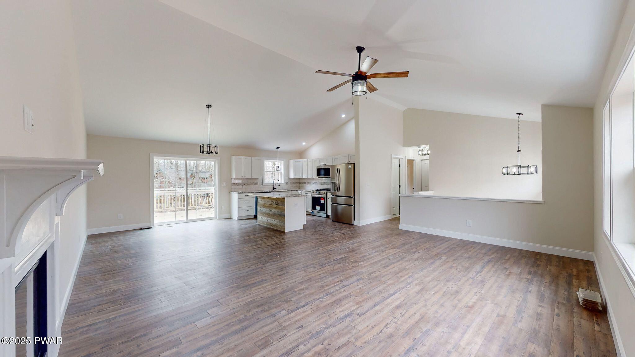 800 Main Court Hawley, PA 18428 - Photo 5 of 26