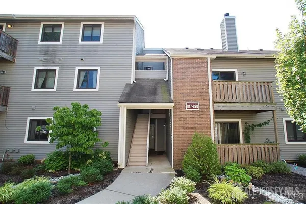 $2,500 | 818 Ravens Crest Drive, Plainsboro, NJ 08536