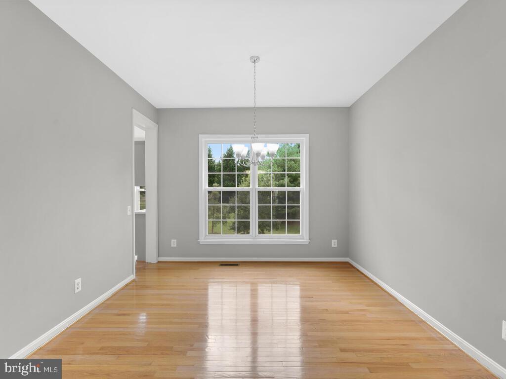 2487 Leyland Ridge Road Herndon, VA 20171 - Photo 30 of 92 Gallery Image 30