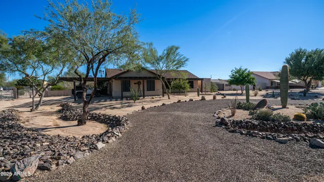 $739,900 | 833 North 110th Street, Mesa, AZ 85207