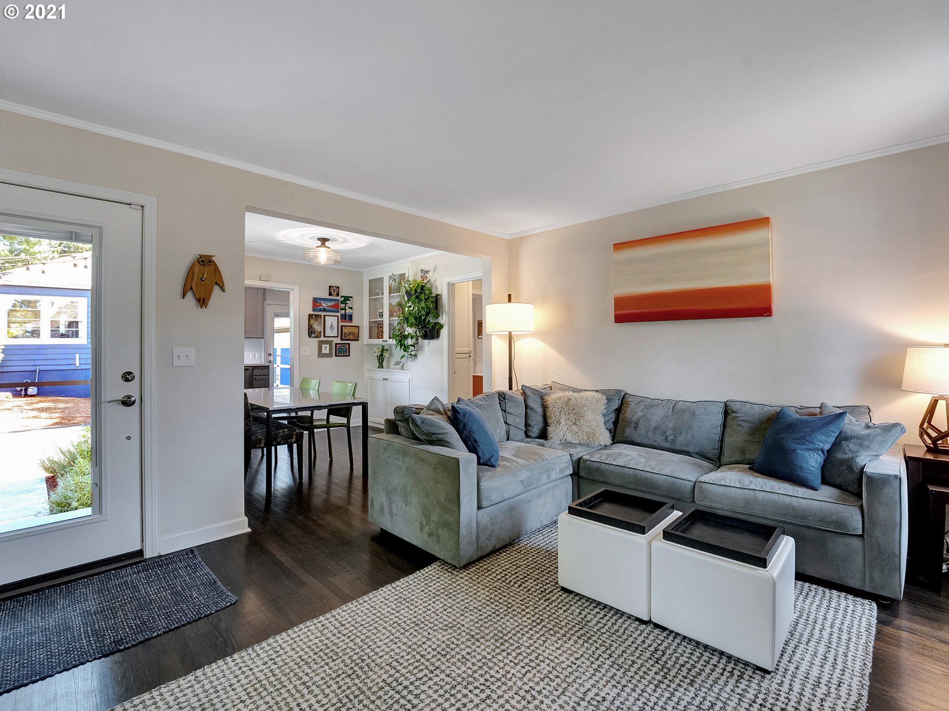 3010 Southwest Flower Terrace Portland, OR 97239 - Photo 4 of 27 Gallery Image 4