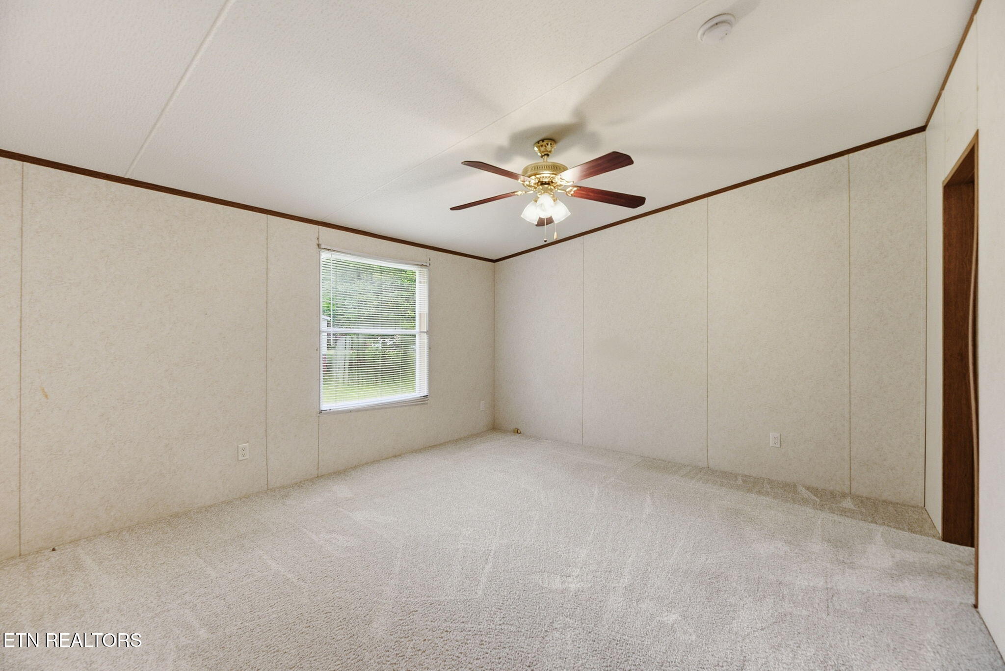 133 Cutters Lane Clinton, TN 37716 - Photo 14 of 24 14-web-or-mls-DSC_6747