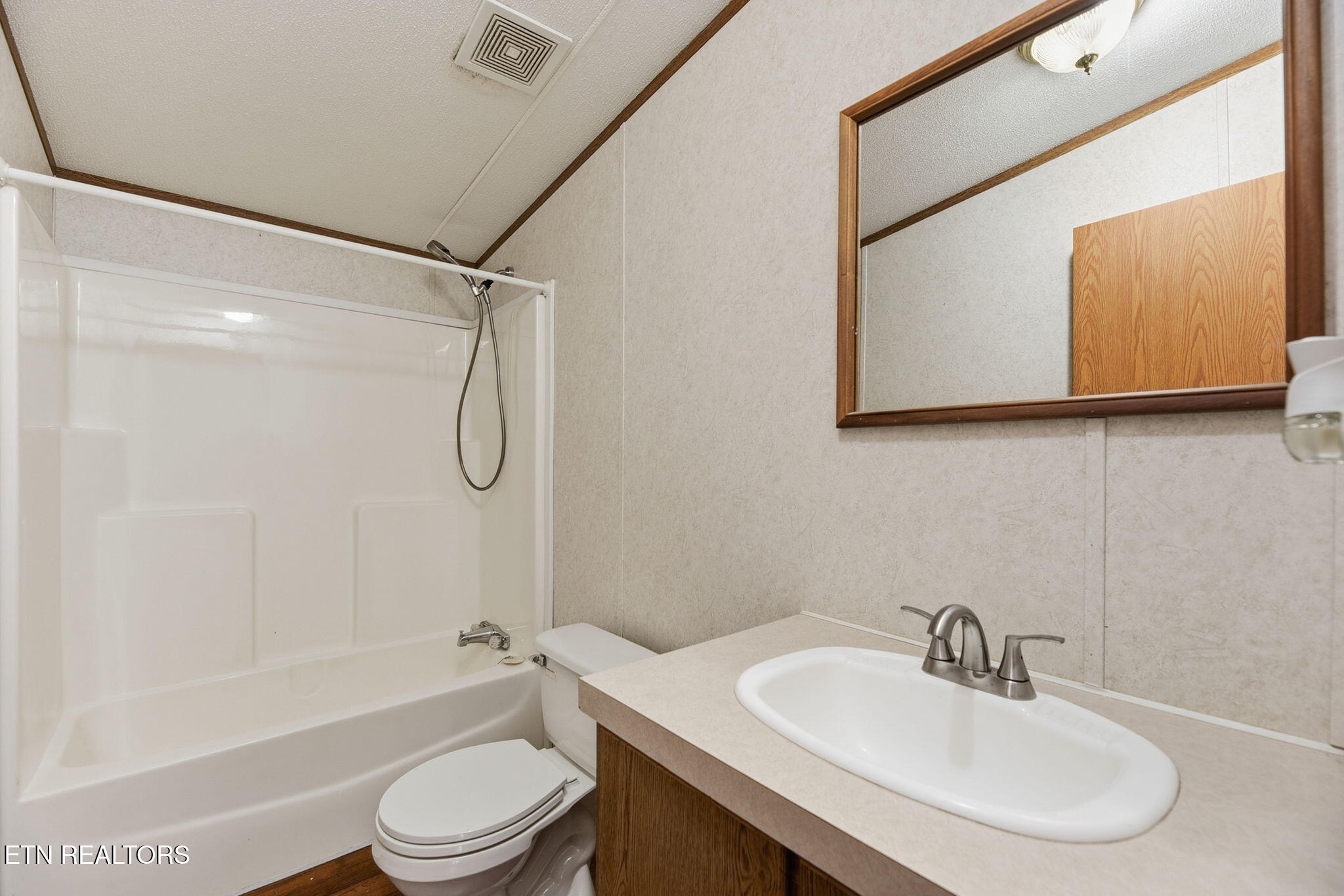 133 Cutters Lane Clinton, TN 37716 - Photo 20 of 24 20-web-or-mls-DSC_6774