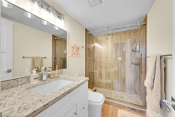 $3,000 | 2731 Northeast 14th Street, Unit 421, Pompano Beach, FL 33062