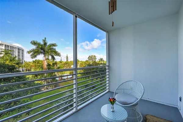$3,000 | 2731 Northeast 14th Street, Unit 421, Pompano Beach, FL 33062