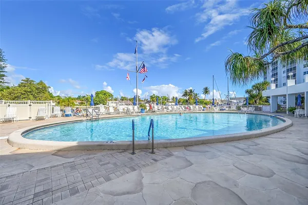 $3,000 | 2731 Northeast 14th Street, Unit 421, Pompano Beach, FL 33062