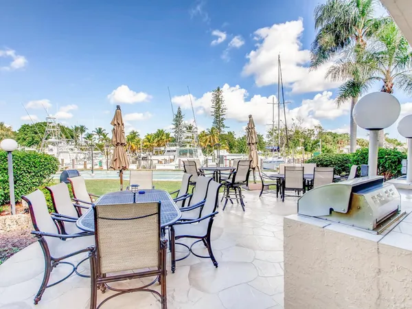 $3,000 | 2731 Northeast 14th Street, Unit 421, Pompano Beach, FL 33062