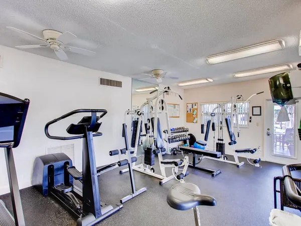 $3,000 | 2731 Northeast 14th Street, Unit 421, Pompano Beach, FL 33062