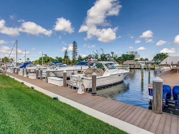 $3,000 | 2731 Northeast 14th Street, Unit 421, Pompano Beach, FL 33062