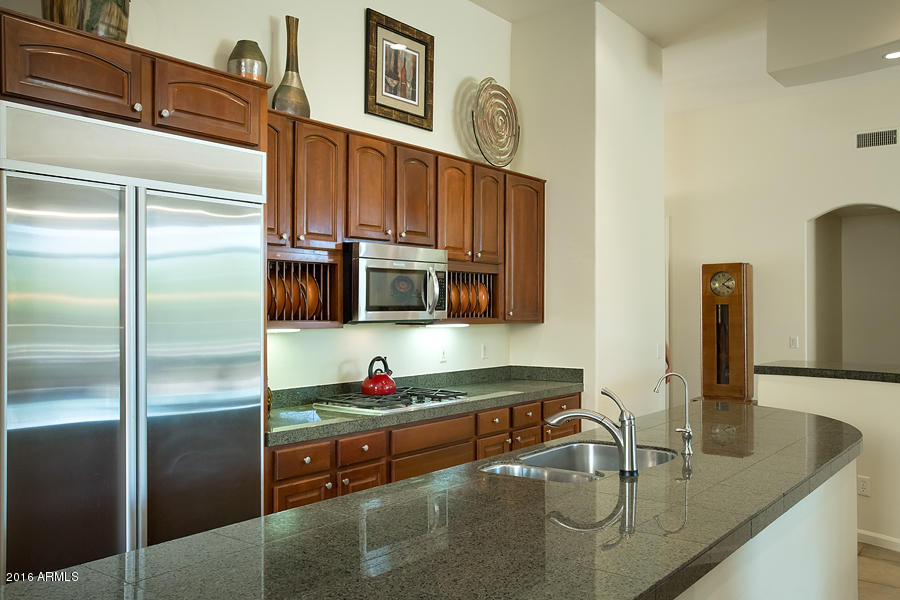 8130 East Wing Shadow Road Scottsdale, AZ 85255 - Photo 21 of 55 kitchen