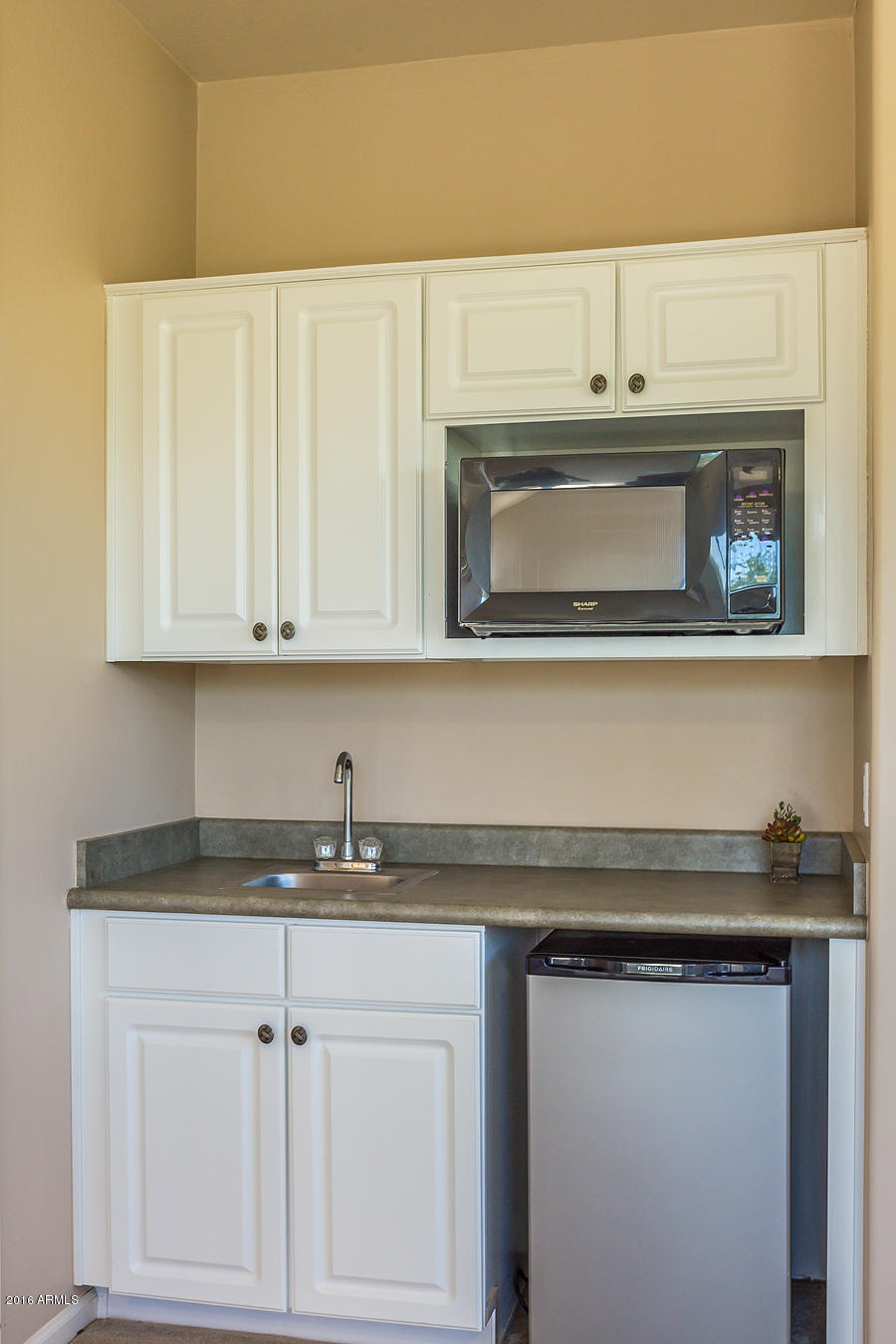 8130 East Wing Shadow Road Scottsdale, AZ 85255 - Photo 51 of 55 carriage house kitchenette