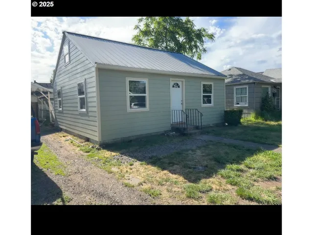 $330,000 | 1925 Liberty Street Northeast, Salem, OR 97301