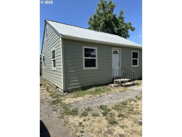 $330,000 | 1925 Liberty Street Northeast, Salem, OR 97301