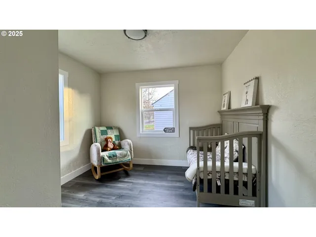 $330,000 | 1925 Liberty Street Northeast, Salem, OR 97301