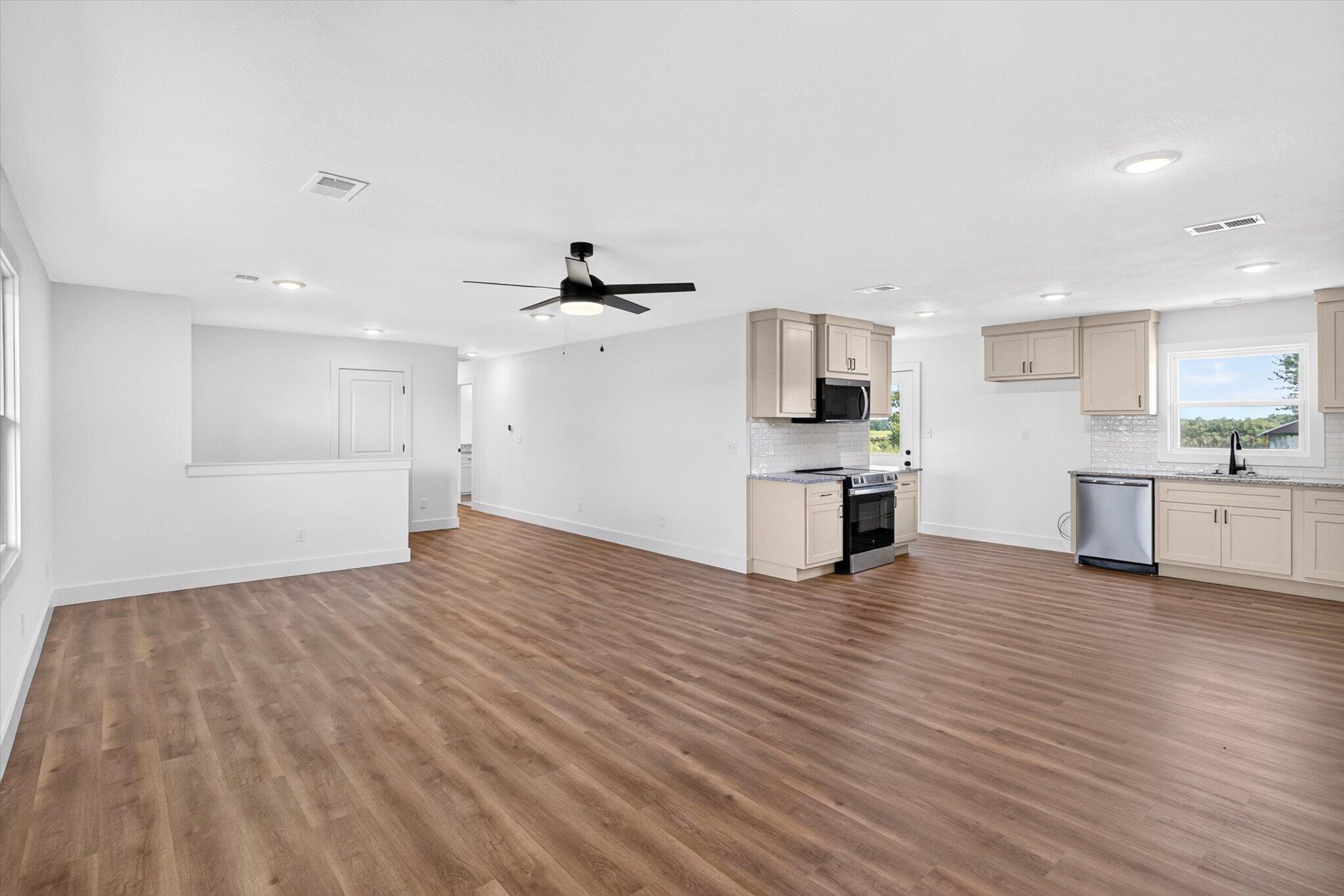 3760 East Shelby Road Springfield, MO 65803 - Photo 7 of 35 06-6