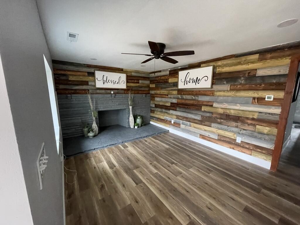 2619 Chester Road Columbus, OH 43231 - Photo 4 of 14 04-Photo 4