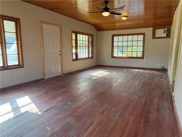 $65,000 | 512 East 8th Street, Coffeyville, KS 67337