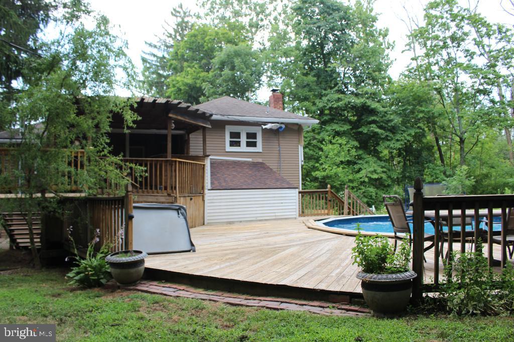 632 Mohns Hill Road Reading, PA 19608 - Photo 6 of 24