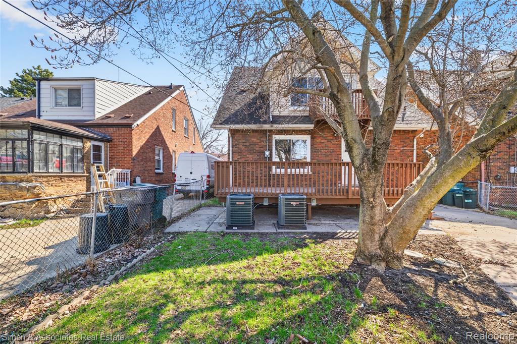 5019 Maple Street Dearborn, MI 48126 - Photo 40 of 44