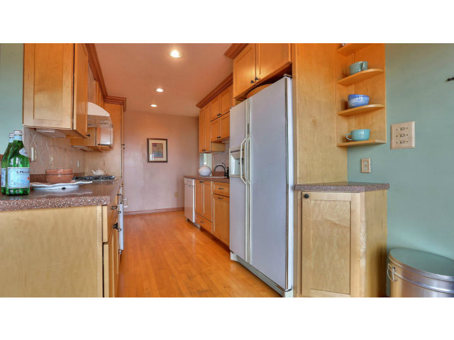 390 Alcott Road San Bruno, CA 94066 - Photo 10 of 25 Gallery Image 10