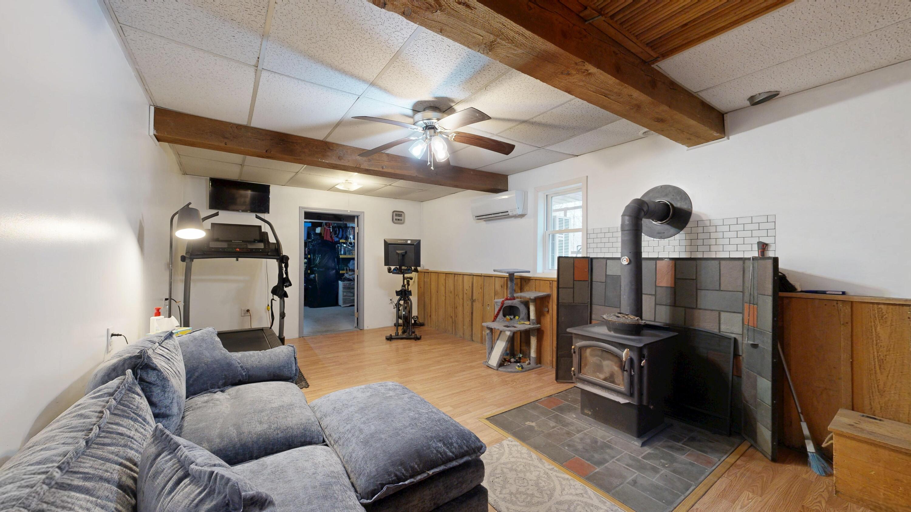 501 Sodom Road Norway, ME 04268 - Photo 40 of 64 Basement Living room