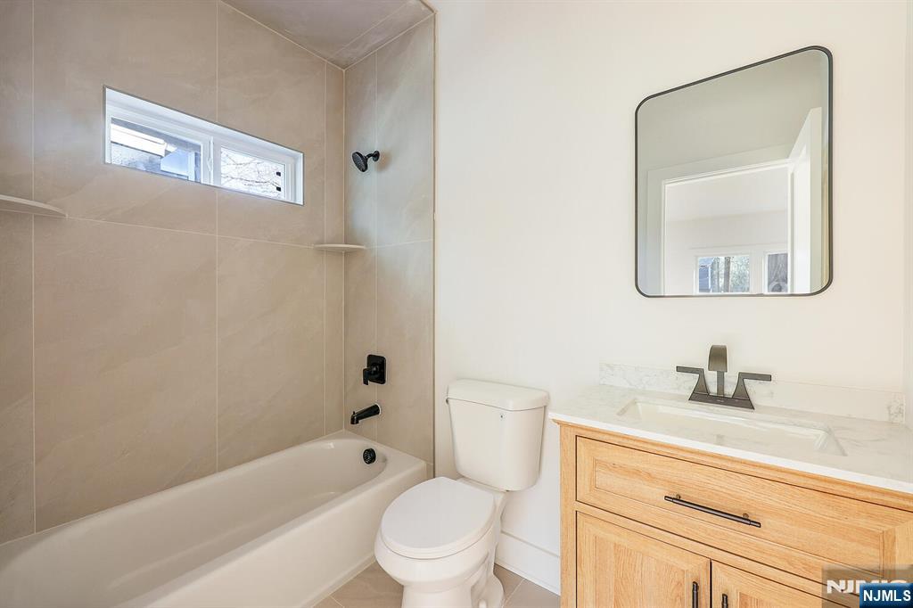 287 Orange Road Montclair, NJ 07042 - Photo 15 of 42