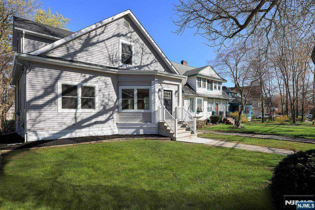 287 Orange Road Montclair, NJ 07042 - Photo 4 of 42