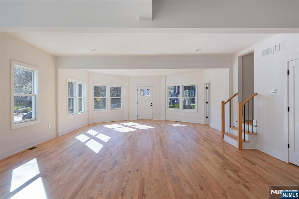 287 Orange Road Montclair, NJ 07042 - Photo 6 of 42