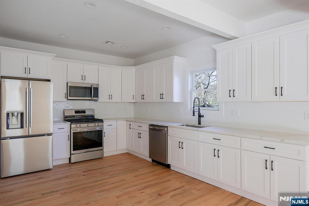 287 Orange Road Montclair, NJ 07042 - Photo 8 of 42