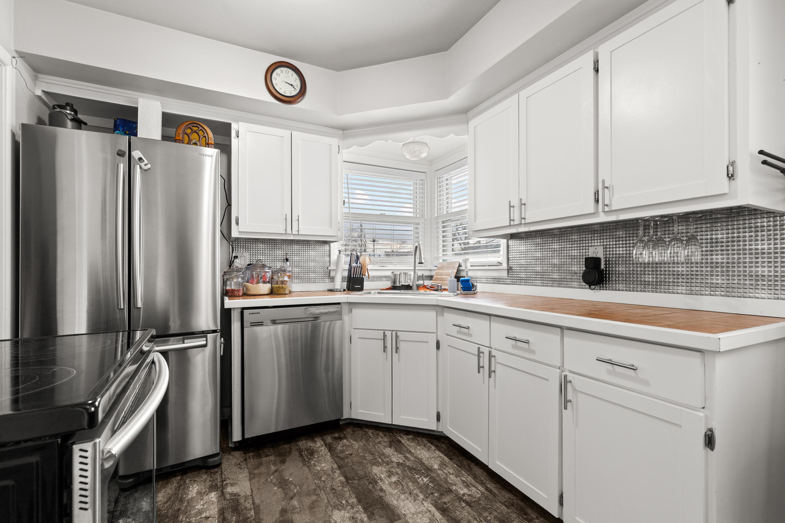 3371 South 75th Street Milwaukee, WI 53219 - Photo 9 of 28 Kitchen