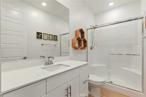 $875,000 | 27475 Mercantile Court, Valencia, CA 91381